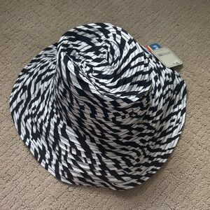 San Diego Hat Company Black and White Striped Hat